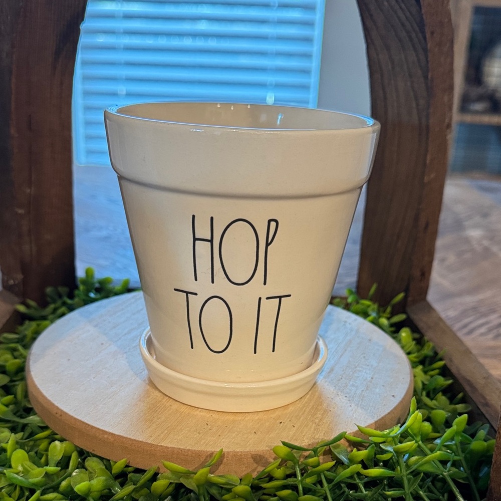 Rae Dunn White 'Hop To It' Planter